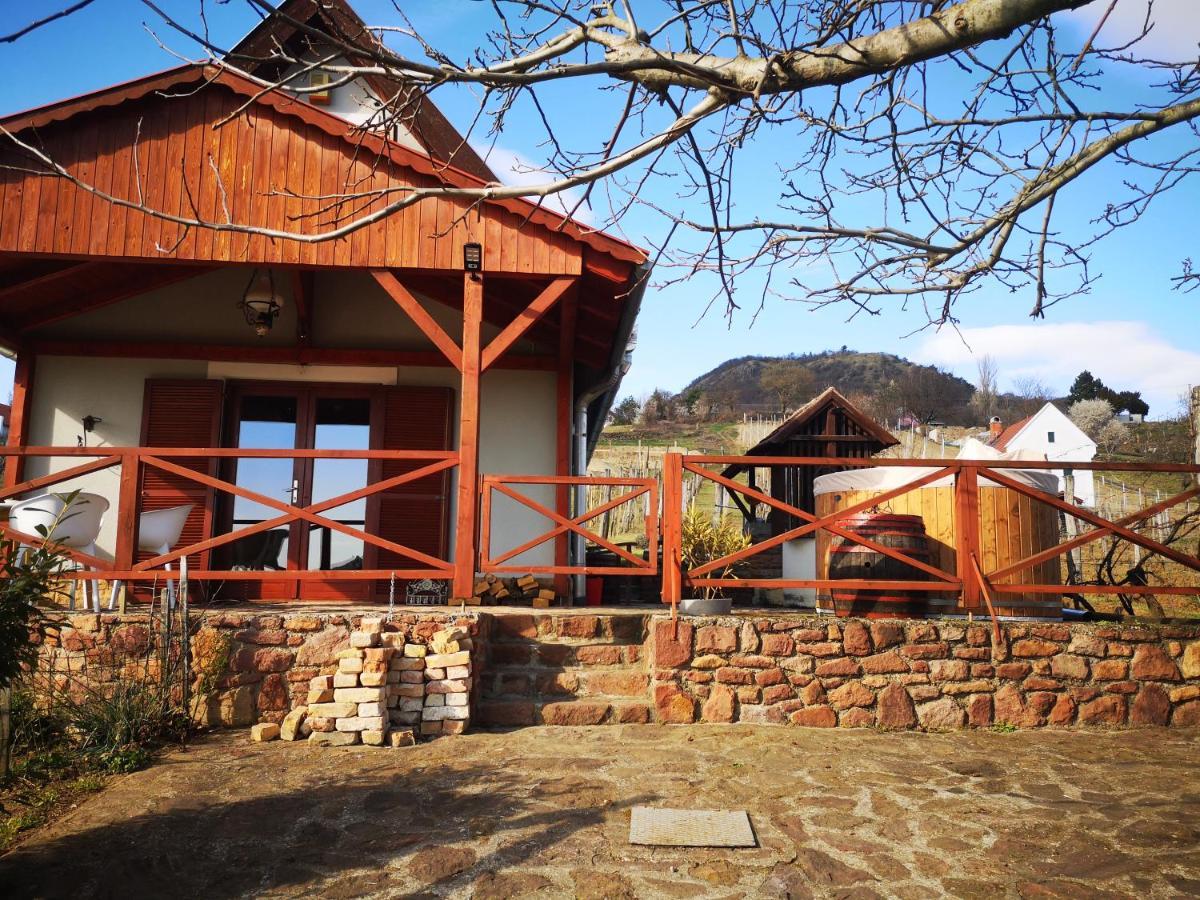 Szent Gyoergy Cottage Hegymagas Екстериор снимка